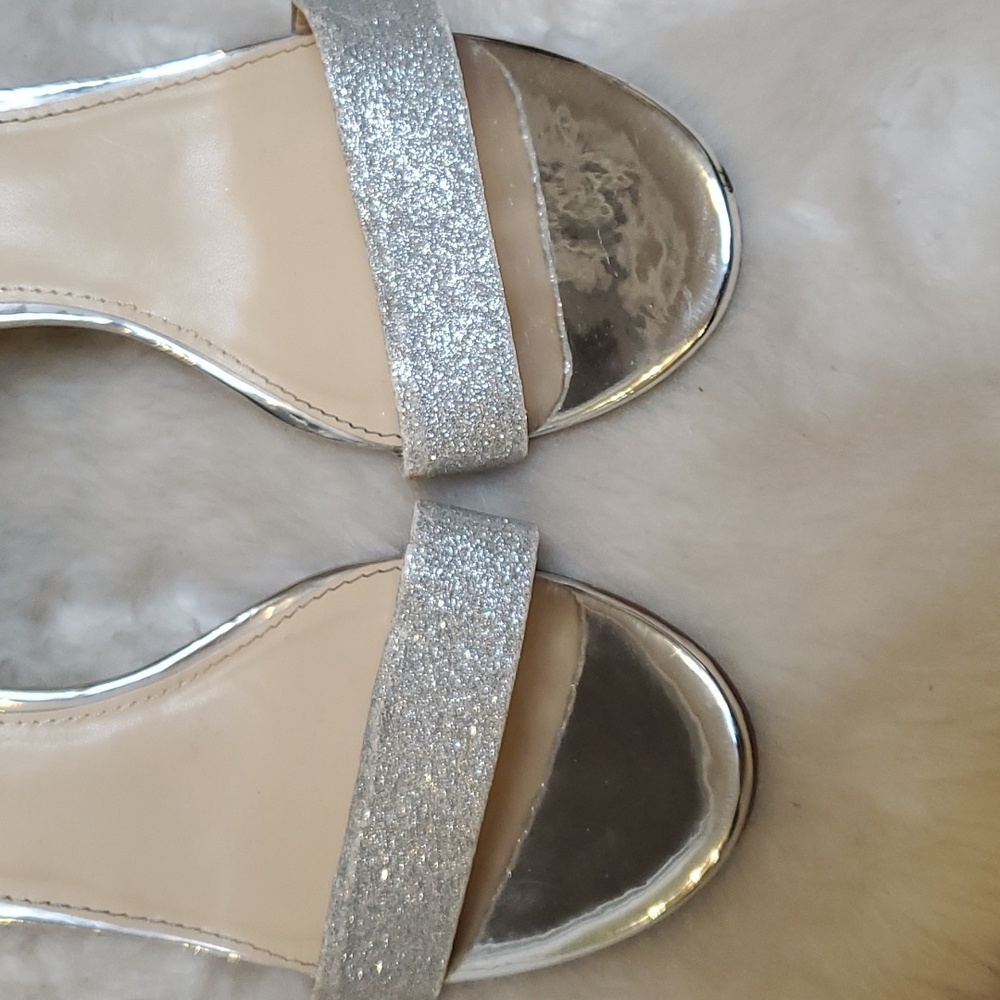 Betsy Johnson Miri Silver Glitter Shimmer Block Heel Evening Sandal Size… - Picture 5 of 7